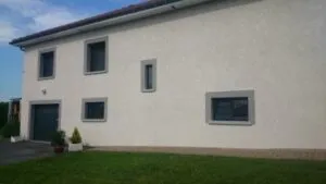 volets roulants aluminium installés en rénovation par Top Fermetures à Cournon près de Clermont-Ferrand dans le Puy-de-Dôme